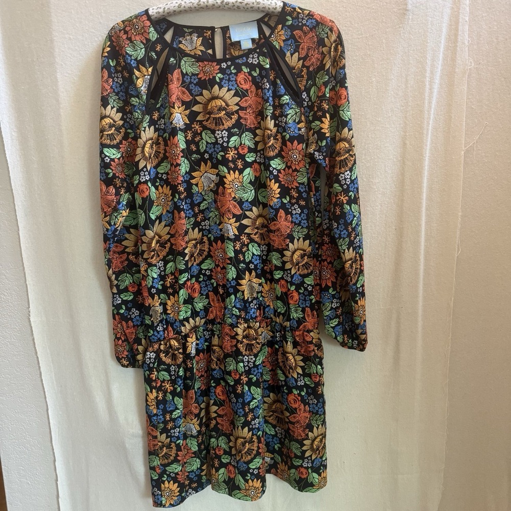 CECE Women's Floral Dress Size‎ 6 Cut out Long Sleeve Pockets